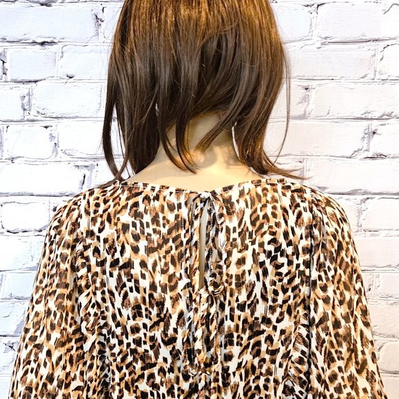 BANANA REPUBLIC long sleeve sheer leopard-like print blouse, Size: L - Picture 10 of 14